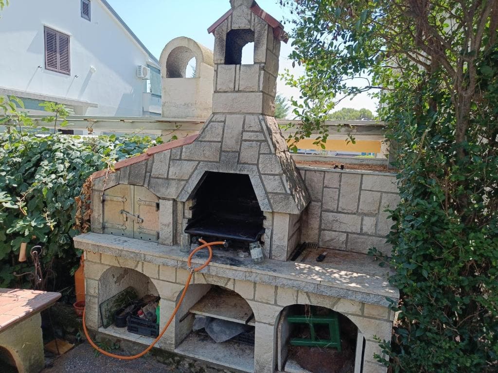 Outdoor barbecue