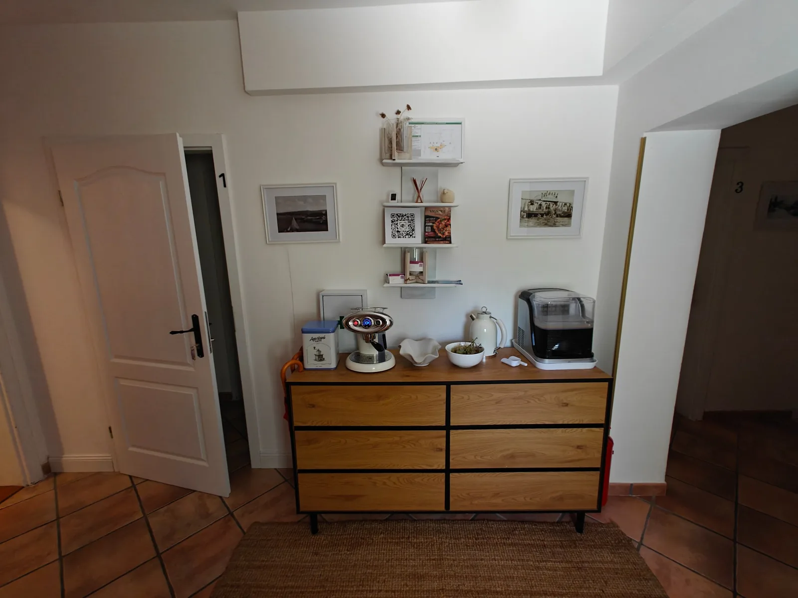 Our shared foyer in the shared foyer at Casa Valsecca in Krk