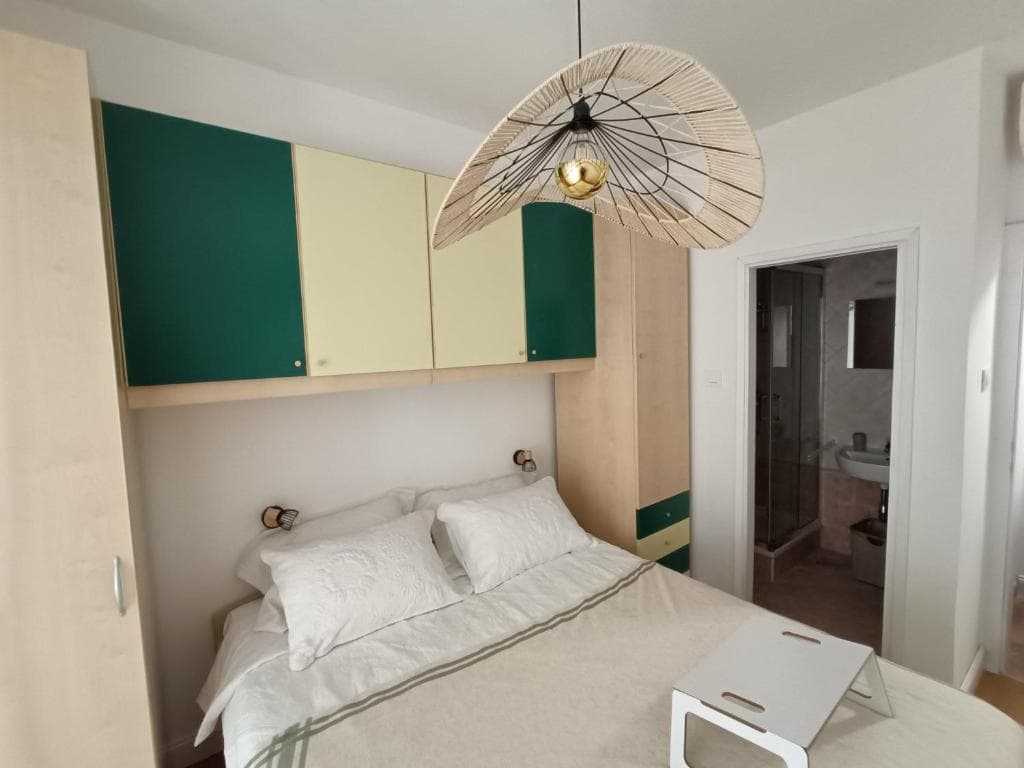 Apartment with Terrace photo 14