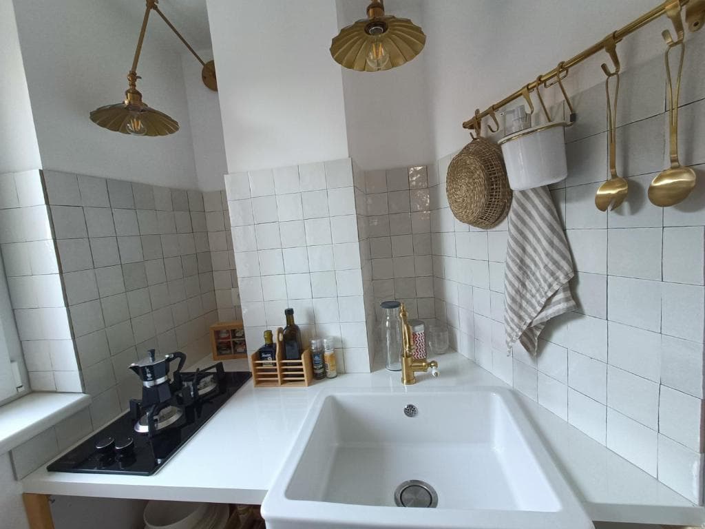 Deluxe Studio Apartment with Hot Tub photo 8