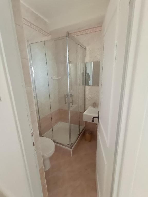 Deluxe Studio Apartment with Hot Tub photo 12